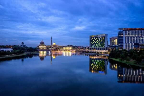 Putrajaya and River Cruise